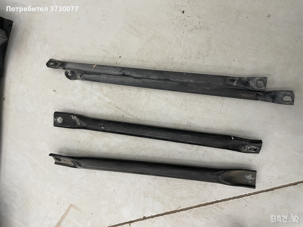 BMW F10 F11 разпънки предница моторен кош , снимка 1