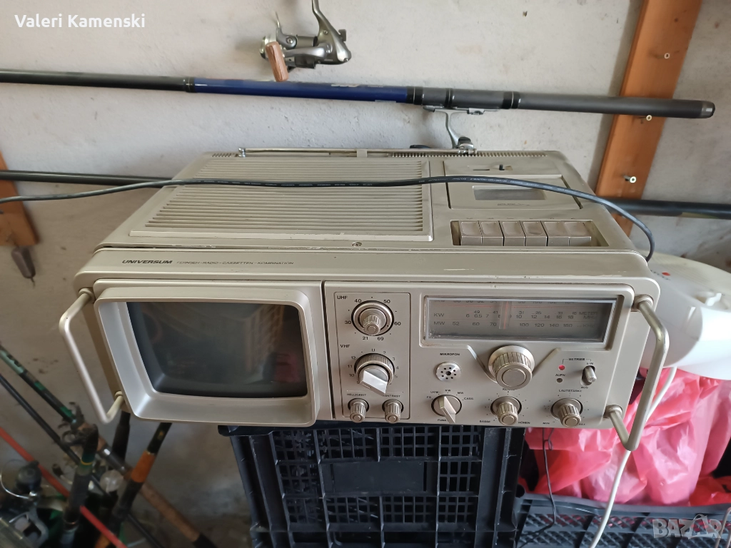 UNIVERSUM , снимка 1