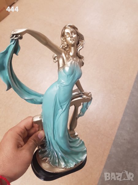 Статуетка, снимка 1