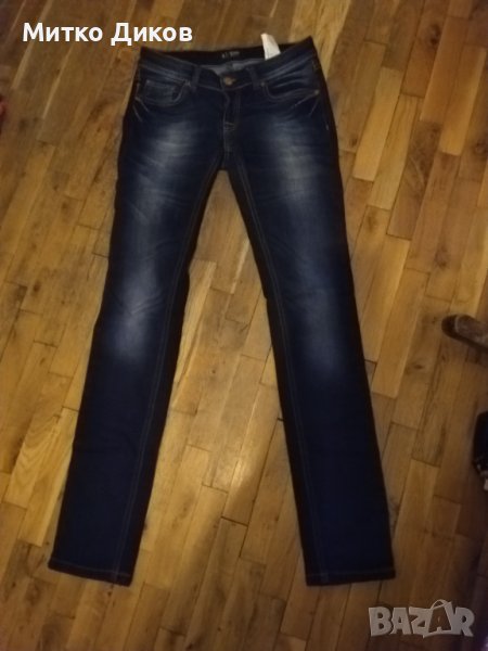 Armani jeans маркови нови №28 ханш-40см и дължина 104см, снимка 1