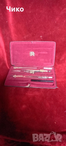 Стар комплект пергели