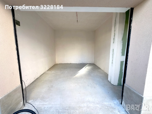 Ролетна гаражна врата, монтирана, но неизползвана., снимка 3 - Гаражни врати - 52859723