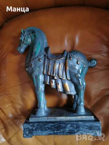 Статуетка на кон, снимка 2 - Статуетки - 52583010