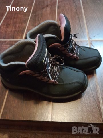 Дамски зимни спортни обувки DUNLOP, снимка 1 - Дамски апрески - 39230791