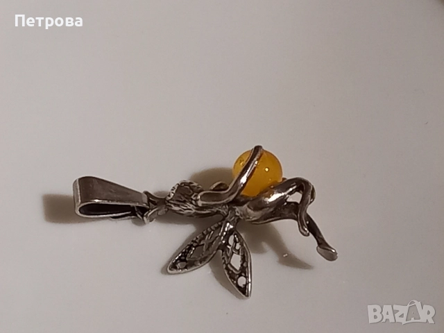 Сребърна фея с жълт кехлибар , снимка 6 - Колиета, медальони, синджири - 52041258