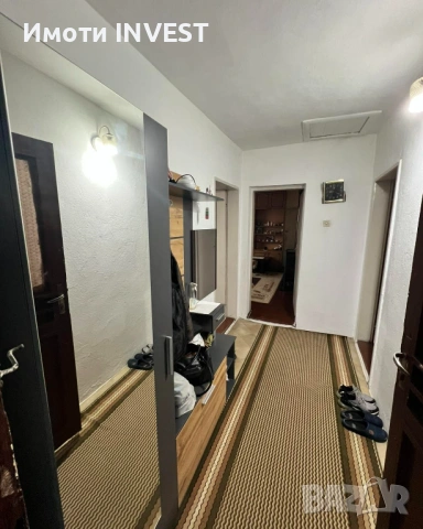 Две къщи в един двор с гараж – център на гр. Омуртаг, снимка 6 - Къщи - 53190928