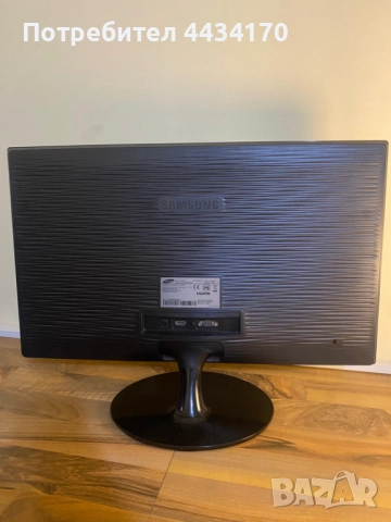 Samsung S24D300H – 24" Full HD монитор – употребяван, напълно работещ, снимка 2 - Монитори - 52532307