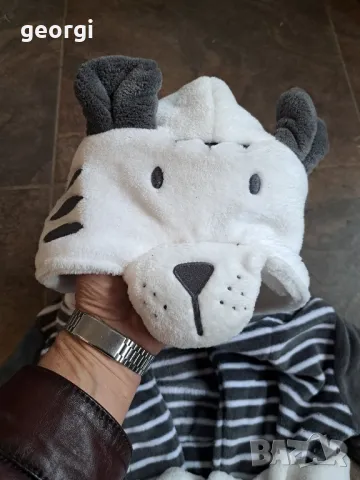 детски пухен халат Orchestra   8/1, снимка 2 - Детски якета и елеци - 49903341