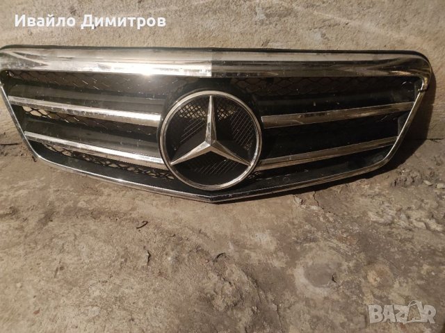 Решетка и кора за двигател Мерцедес , снимка 1