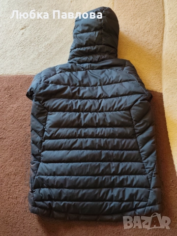 Преходно яке Nike, снимка 3 - Детски якета и елеци - 52261371