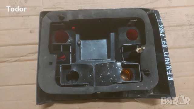 ляв стоп Renault 19, снимка 2 - Части - 50951184