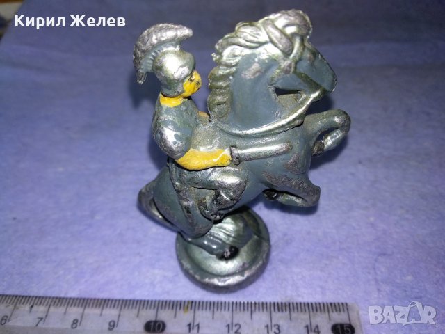 СТАРО ОЛОВНО ВОЙНИЧЕ РИМСКИ КОННИК КАВАЛЕРИСТ ВОИН ФИГУРКА от ШАХ - КОН Ръчно ОЦВЕТЕНА РЯДКА 41384, снимка 13 - Колекции - 43920400
