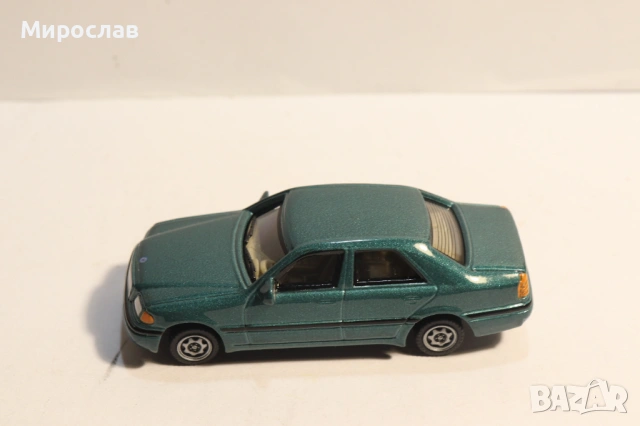1:64?? HONGWELL MERCEDES BENZ C 180 КОЛИЧКА МОДЕЛ, снимка 2 - Колекции - 53605955