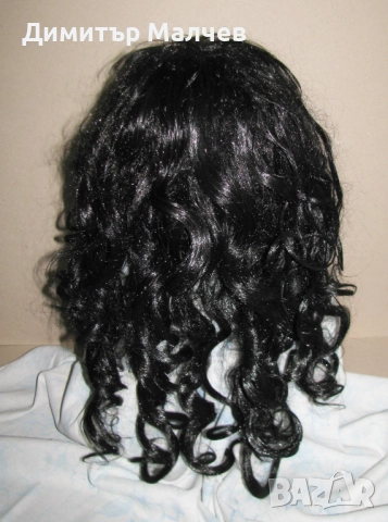 Перука от изкуствена коса 60 см черна на букли, отлична, снимка 4 - Други - 52020437