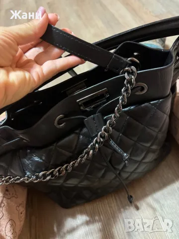 Дамска чанта, снимка 5 - Чанти - 47340621