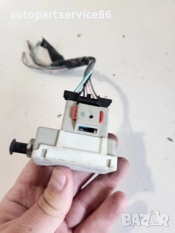 Бутон на стоп светлини за Jeep Cherokee KJ 2.8 CRD (2008) 56045043AG, снимка 2 - Части - 53380538