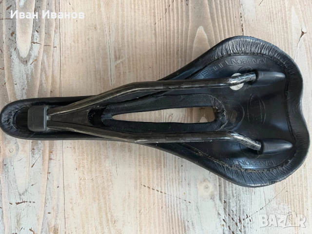 Карбонова седалка SELLE ITALIA FLOW SLR, снимка 3 - Аксесоари за велосипеди - 52421313