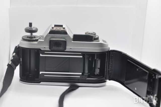 Фотоапарат Nikon FG-20 с обектив Nikkor 50mm f/1.8, снимка 11 - Фотоапарати - 43104294