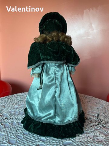 Порцеланова кукла със стойка , снимка 4 - Кукли - 39267921