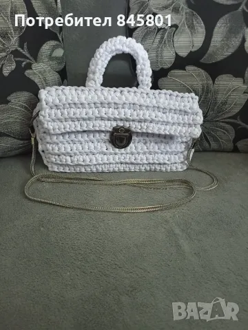 Ръчно плетени дамски чанти на една кука, снимка 8 - Чанти - 49353948