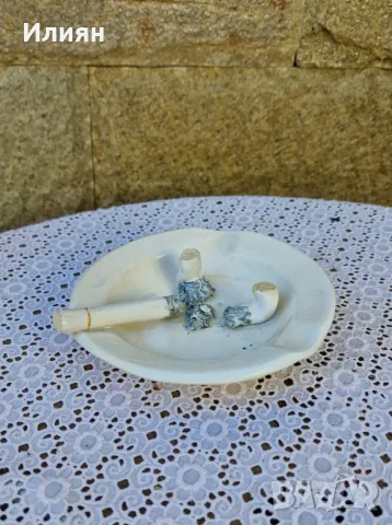 Пепелниик с 3д цигари

, снимка 1