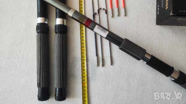 Три въдици с макари и подарък, снимка 8 - Въдици - 52605725