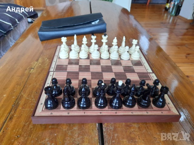 Стар магнитен шах #4, снимка 4 - Антикварни и старинни предмети - 40332087