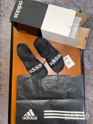 Adidas сандали, 37 номер, Нови, снимка 2 - Детски сандали и чехли - 51735623