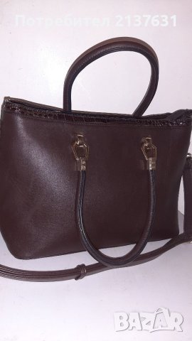 ДАМСКА КАФЯВА ЧАНТА  с 2 прегради  и много джобове , снимка 2 - Чанти - 40693467