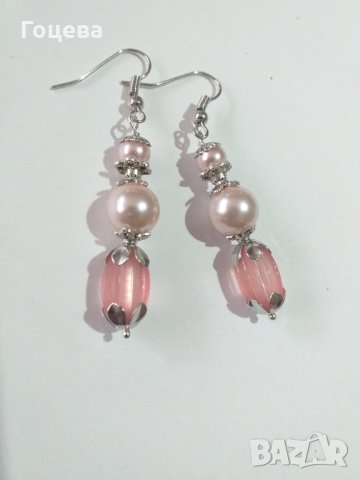 Нежни обици във Викториански стил с кристални розови перли и елементи в цвят сребро, снимка 5 - Обеци - 33588480