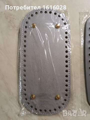 Три различни по големина сиви кожени дъна за чанти., снимка 3 - Чанти - 51585747