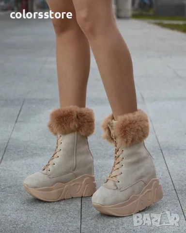 Боти на платформа - бежов велур с бежов пух - BPH1