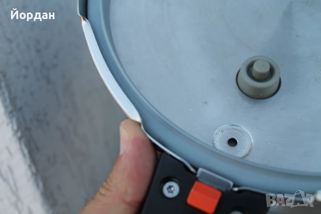 Немска тенджера под налягане ''WMF'' , снимка 11 - Съдове за готвене - 50584980