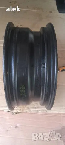 джанта форд 15 резервна чисто нова , снимка 4 - Гуми и джанти - 47958239