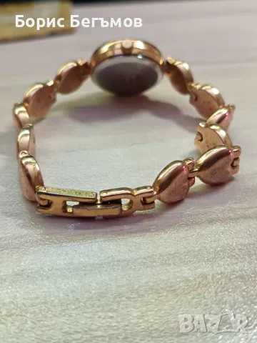 Дамски часовник Q&Q, снимка 5 - Дамски - 49396425