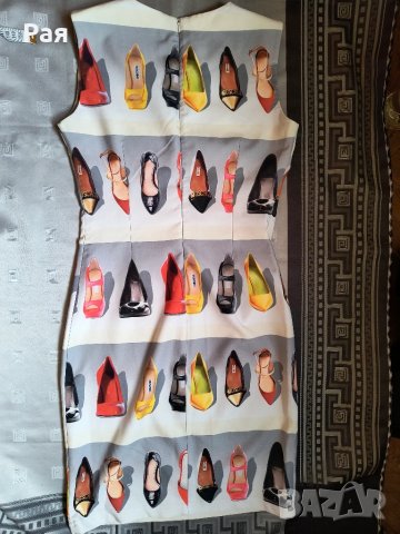 Елегантна рокля Zanardi Italy gold Moschino, снимка 10 - Рокли - 50670709