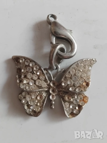 Пеперуда - аксесоар за закачане