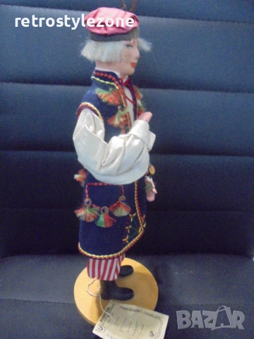 № 8510   Стара колекционерска кукла MILENIUM, снимка 4 - Други ценни предмети - 53582592