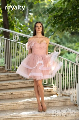 Къса розова тюлена рокля с пера и корсетен гръб, снимка 2 - Рокли - 53528223
