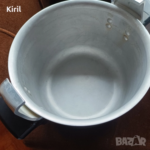Два броя тенджери под налягане -4,5 литра и 6 литра, снимка 16 - Съдове за готвене - 52256757