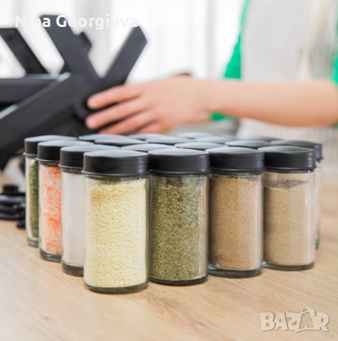 Стилен въртящ се органайзер за подправки,стъклени бурканчета,18 части, снимка 2 - Аксесоари за кухня - 51967264