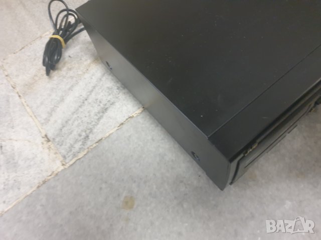 Страхотен двукасетъчен дек JVC TD-W718 В много добро състояние. Работи без забележки. Made in Malays, снимка 5 - Декове - 36829755