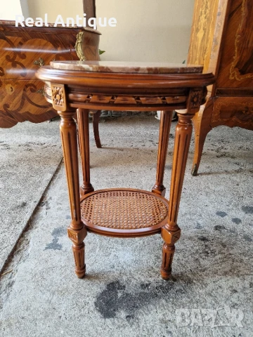 Уникална антикварна френска дървена масичка с ратан и мраморен плот, снимка 3 - Антикварни и старинни предмети - 51050573