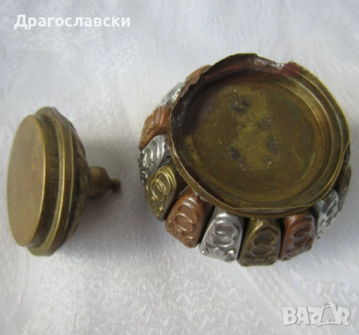 Кутии - голяма и малка: съд с капак, красива стара кръгла кутия, мед, метал метална, снимка 15 - Други - 31805137