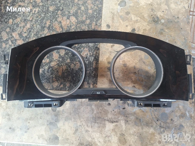 Volkswagen Golf MK7 2012-2020 Година Декоративна Рамка Върху Километража Черна 