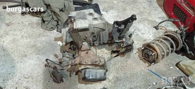 Ръчна скоростна кутия Mazda Premacy 5ск. - 250лв, снимка 4 - Части - 38786365