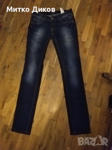 Armani jeans маркови нови №28 ханш-40см и дължина 104см, снимка 1 - Дънки - 43385308