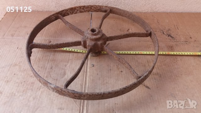 масивно метално ковавано възрожденско колело от каруца, файтон, снимка 8 - Антикварни и старинни предмети - 39259910
