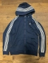 adidas essentials три ленти през качулката , снимка 3