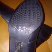 №40 GINO VENTURI естествена кожа, снимка 5 - Дамски обувки на ток - 27433204